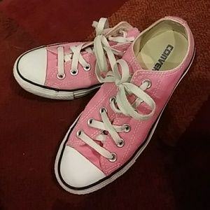 Pink converse! Lightly used!